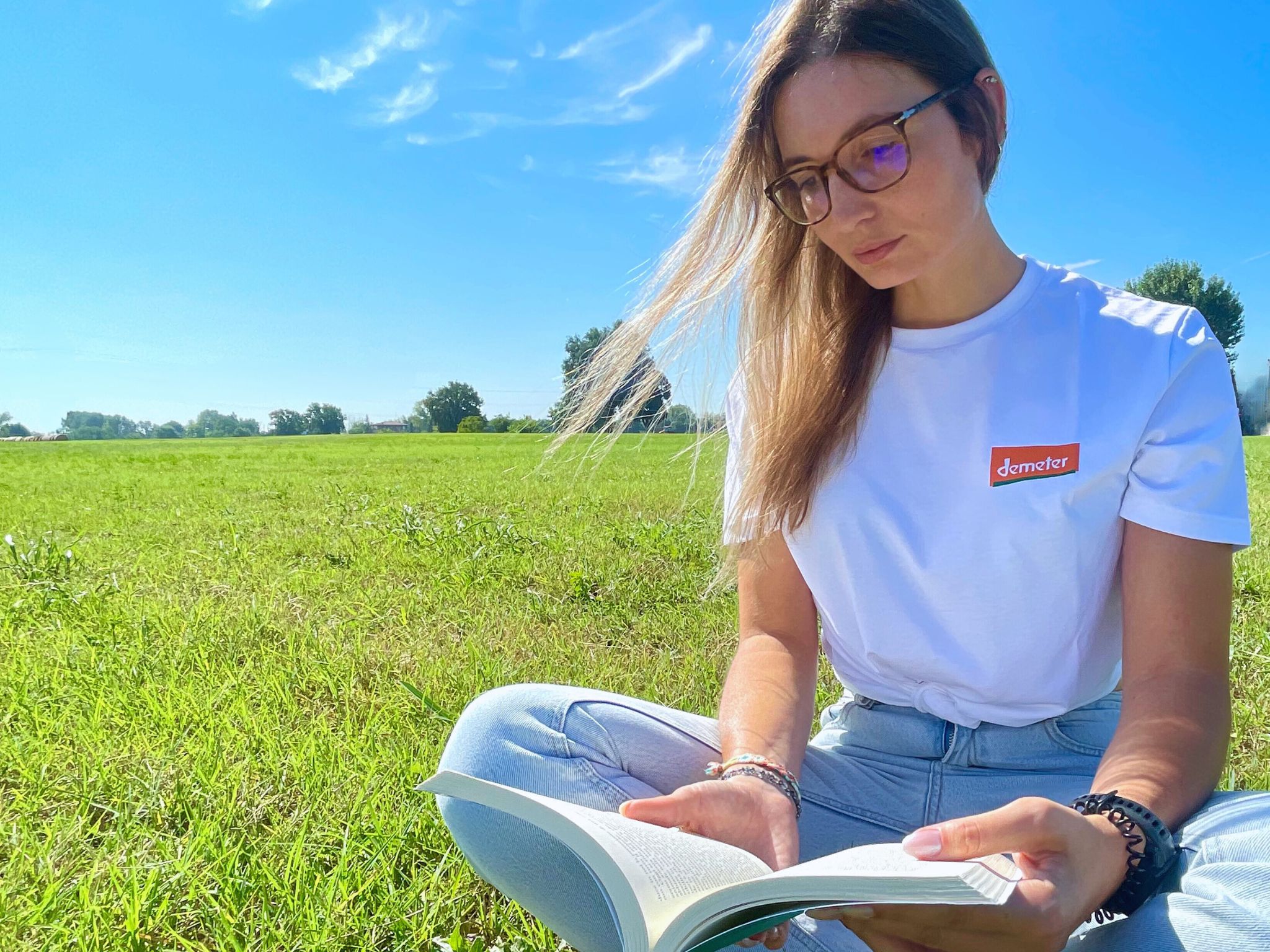Le letture sotto l’ombrellone pensano all’ambiente